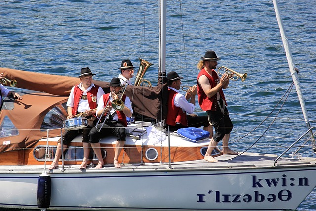 验丰富且技 验丰富且技